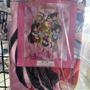 Sailor Moon Throw Blanket (Group Ver.)